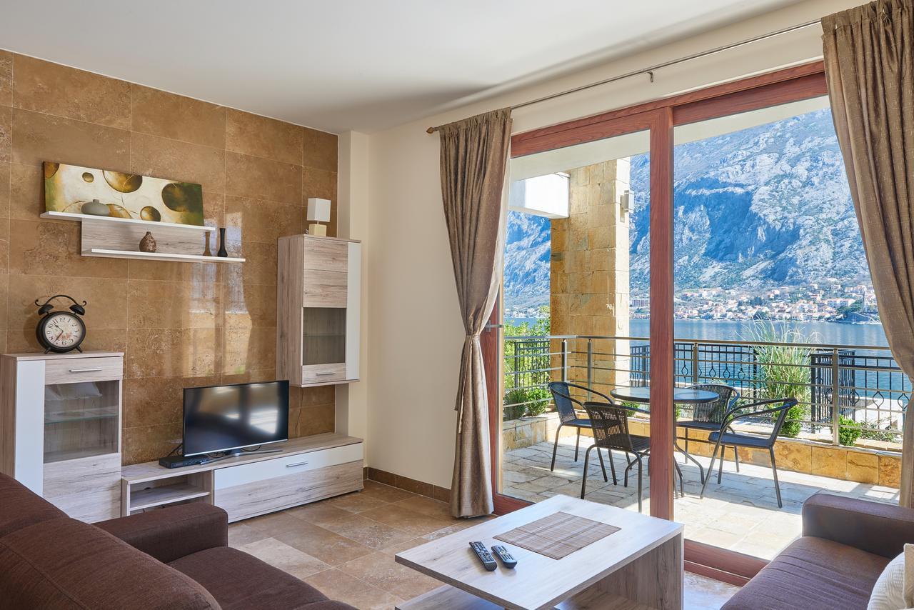 Apartments Residence Portofino Kotor Luaran gambar